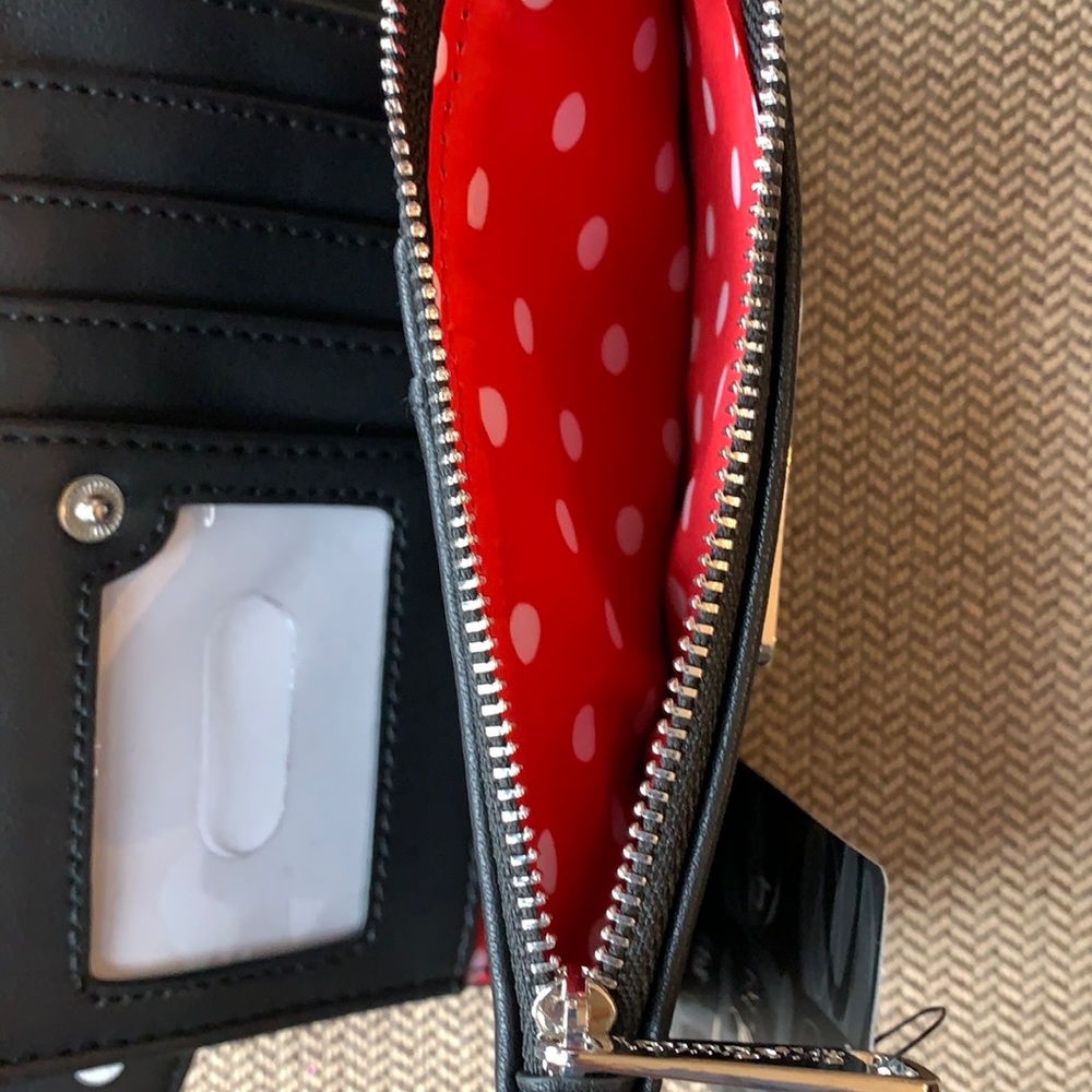 Loungefly x Minnie Mouse Polka Dot Wallet - Picture 14 of 16